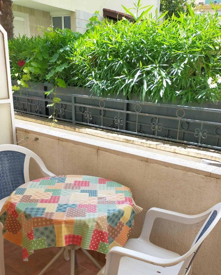 Guesthouse Tri Palme Bečići Zewnętrze zdjęcie